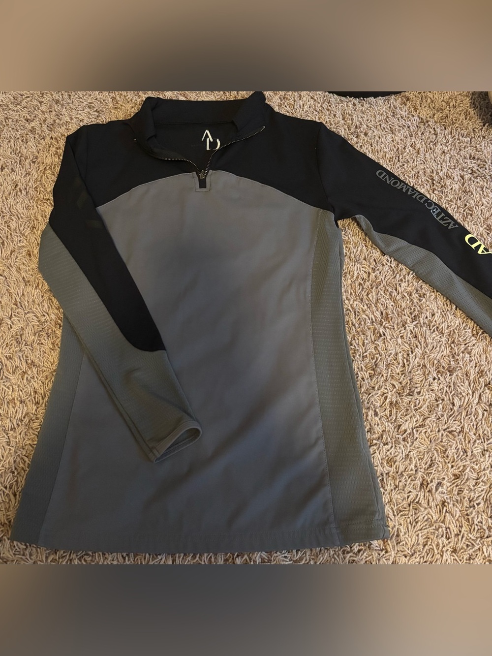 Aztec Diamond Women’s Medium Base Layer